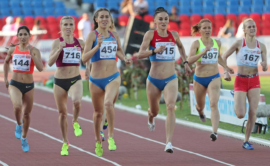 Где российские легкоатлеты дебютировали на олимпийских. Российские легкоатлеты.