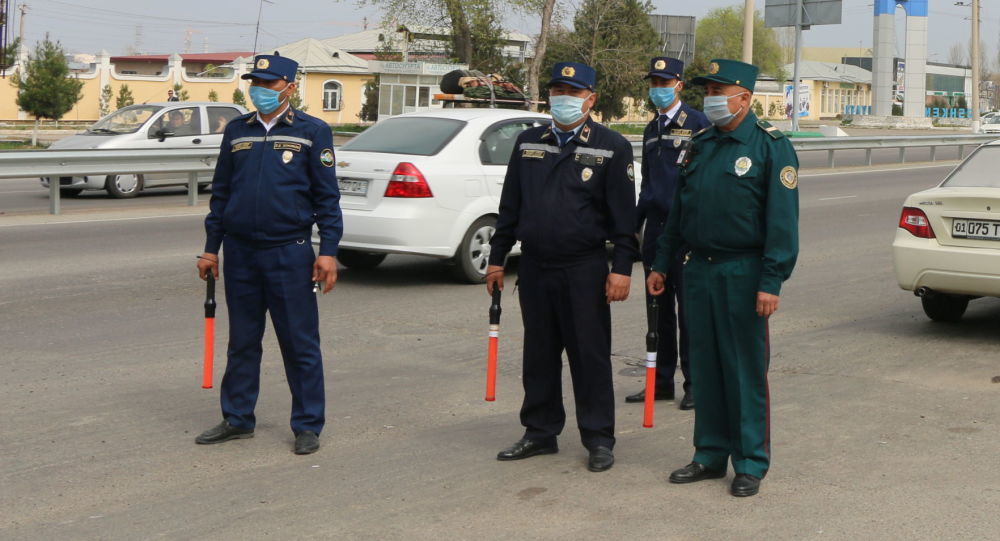 Полиция Узбекистана машины. МЧС зонав Ташкент. Милиционер Узбекистана стоит. Ферулия в Узбекистане. Мвд россии в узбекистане