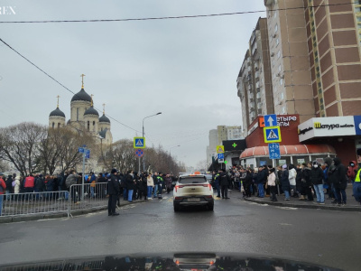 В Москве проходит прощание с Алексеем Навальным*